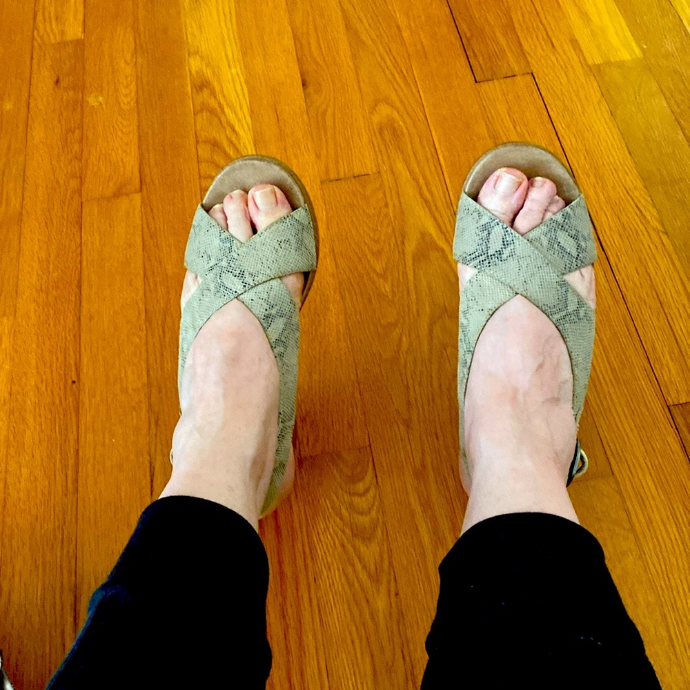 Dansko platform sandals 8 1/2
